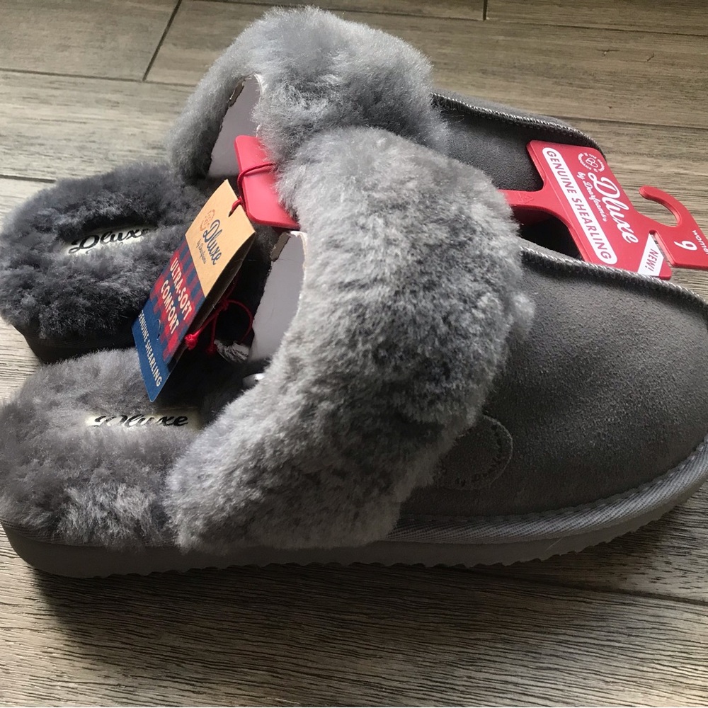 New Dearfoam Dluxe Genuine Suede Genuine Shearling Indoor/Outdoor Slippers